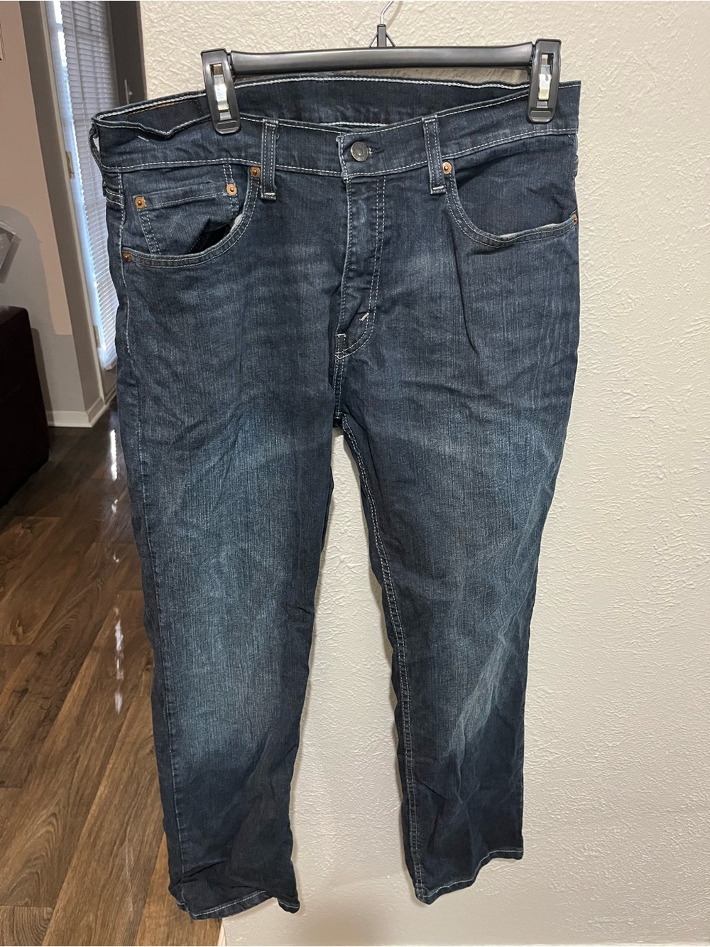 Levi's Men's Relaxed Dark Indigo Jeans